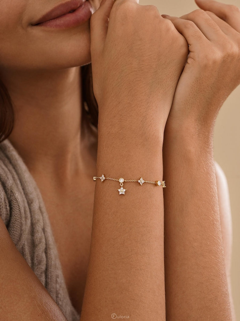 Gold-tone floral diamond bracelet, delicate adjustable flower bracelet for women, 16+3 cm