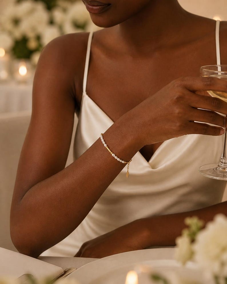Baroque freshwater pearl bracelet, 14K gold-filled chain, adjustable 19 cm