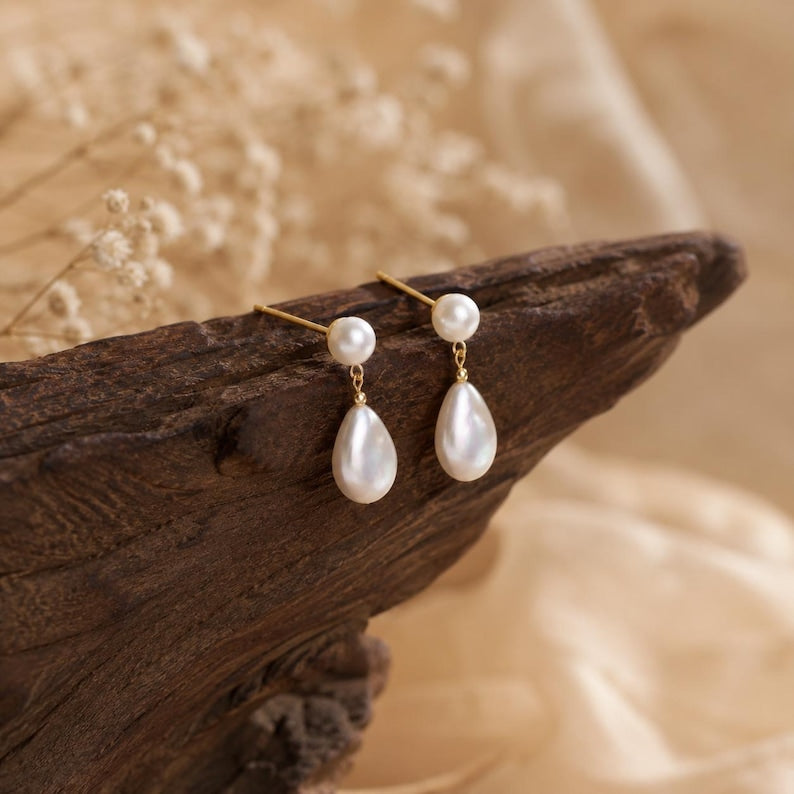 Baroque Freshwater Pearl Drop Earrings – Minimalist Gold-Tone Pearl Stud Earrings
