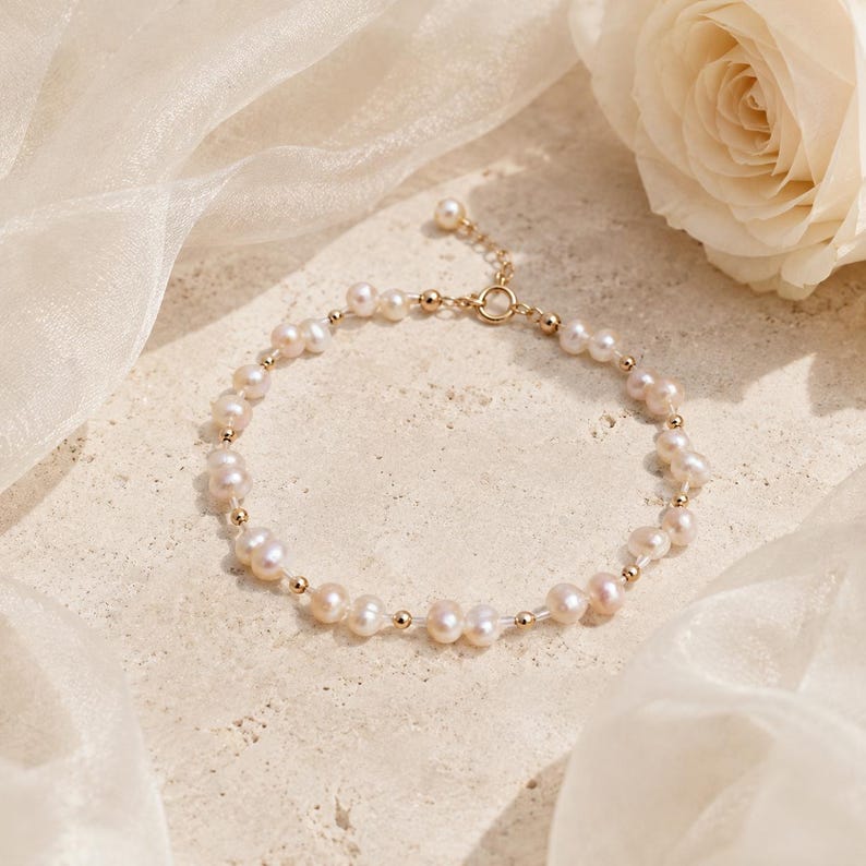 Freshwater pearl beaded bracelet (adjustable, 22 cm long)