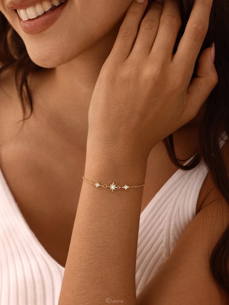 Octagram diamond bracelet, crafted from 925 sterling silver and set with cubic zirconia; features an adjustable design and is available in gold or silver