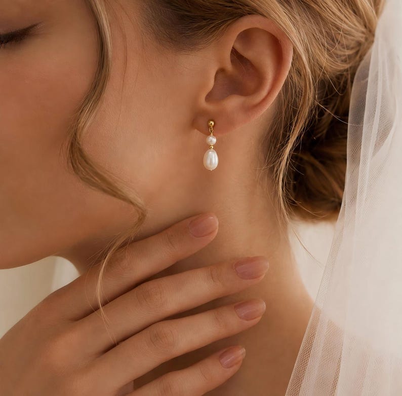 Freshwater pearl drop earrings, 925 silver with 14K gold plating, minimalist and delicate jewelry